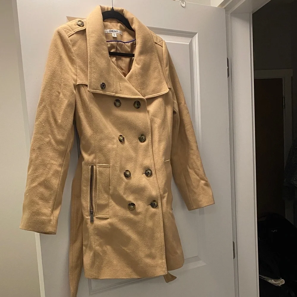 DKNY Tan Double-Breasted Trench Coat - Picture 2 of 5